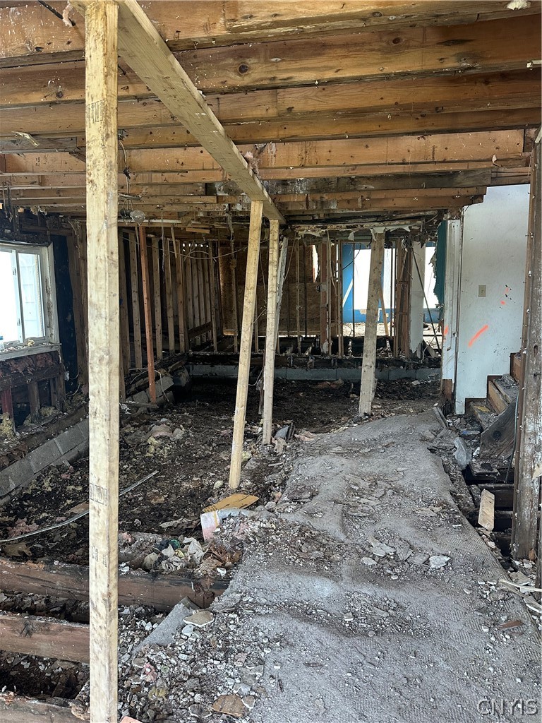 9567 Black Creek Road