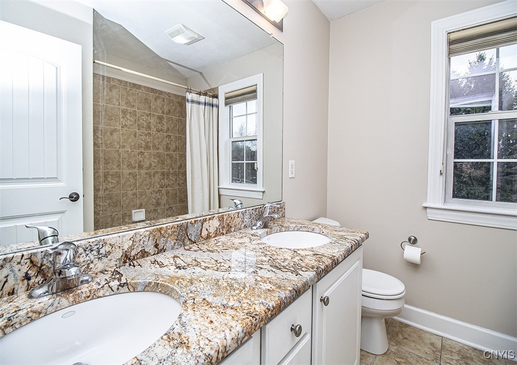 100 Brandywine Drive, Manlius, New York image 40