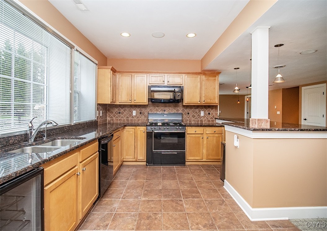 100 Brandywine Drive, Manlius, New York image 43
