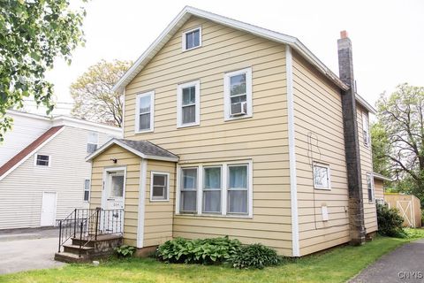 204 E Ellis Street East Syracuse NY 13057
