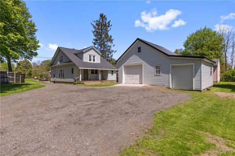 826 Oneida Street, Fulton, NY 13069 - MLS#: S1600047