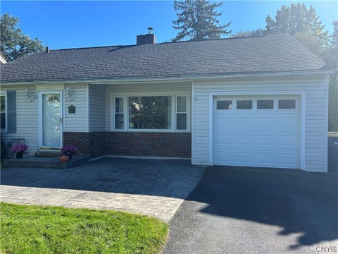 Homes For Sale - 2703 W Genesee Street<br/> Geddes, NY 13219