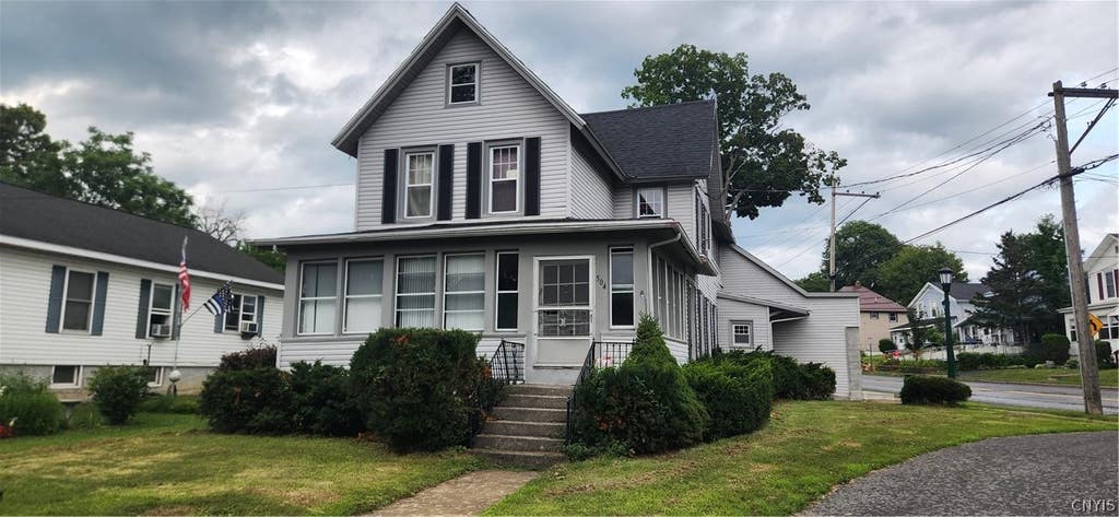 Photo of 504 Mundy Street, Watertown City, NY 13601 (MLS # S1700031)