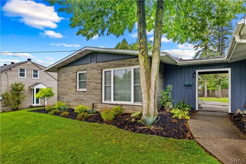 Tiny photo for 106 Colonial Drive, New Hartford, NY 13413 (MLS # S1716079)