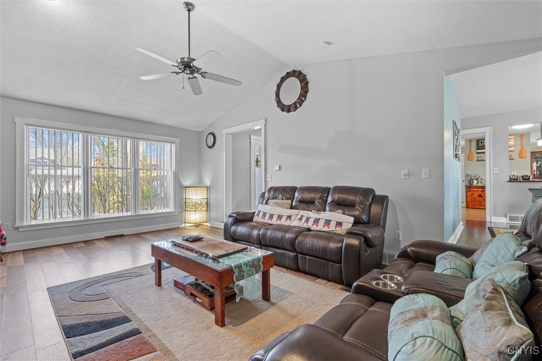 6334 Hardwood Lane, Cicero, New York image 7