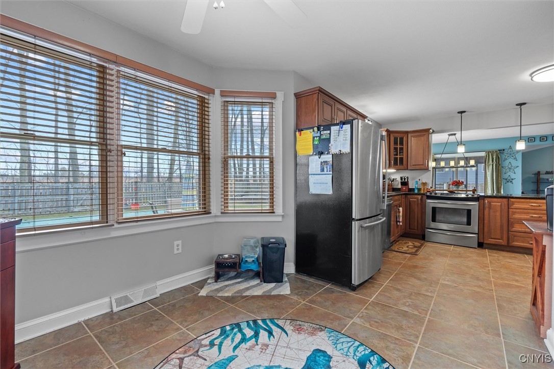 6334 Hardwood Lane, Cicero, New York image 16
