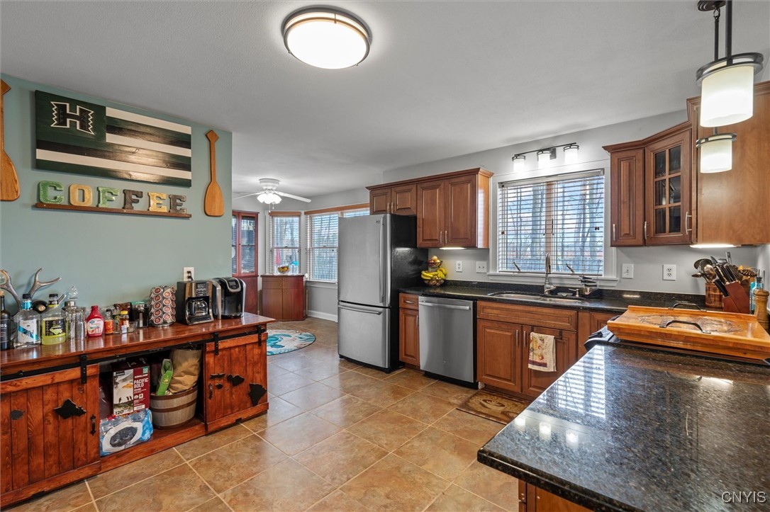 6334 Hardwood Lane, Cicero, New York image 11
