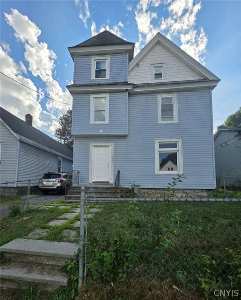 Homes For Sale - 166 Hope Avenue<br/> Syracuse, NY 13205
