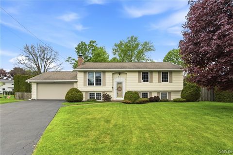 Photo of 1703 Lincoln Lane, Rome, NY 13440 (MLS # S1681940)