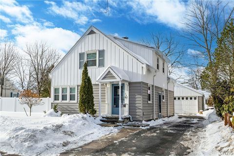 Homes For Sale - 142 Farmington Road<br/> Oneida County, Utica, NY 13501