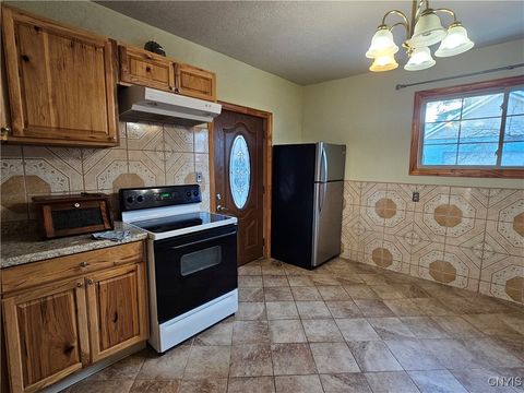 Tiny photo for 809 Mulberry Street, Utica, NY 13502 (MLS # S1655181)