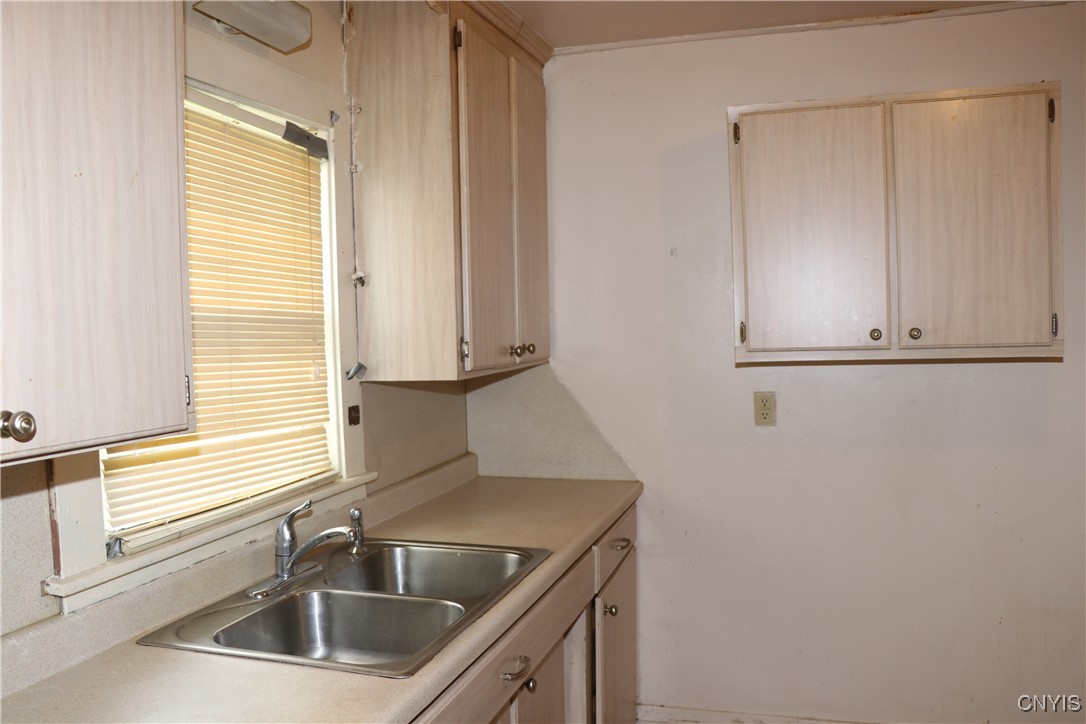 215 Hope Avenue, Syracuse, New York image 19