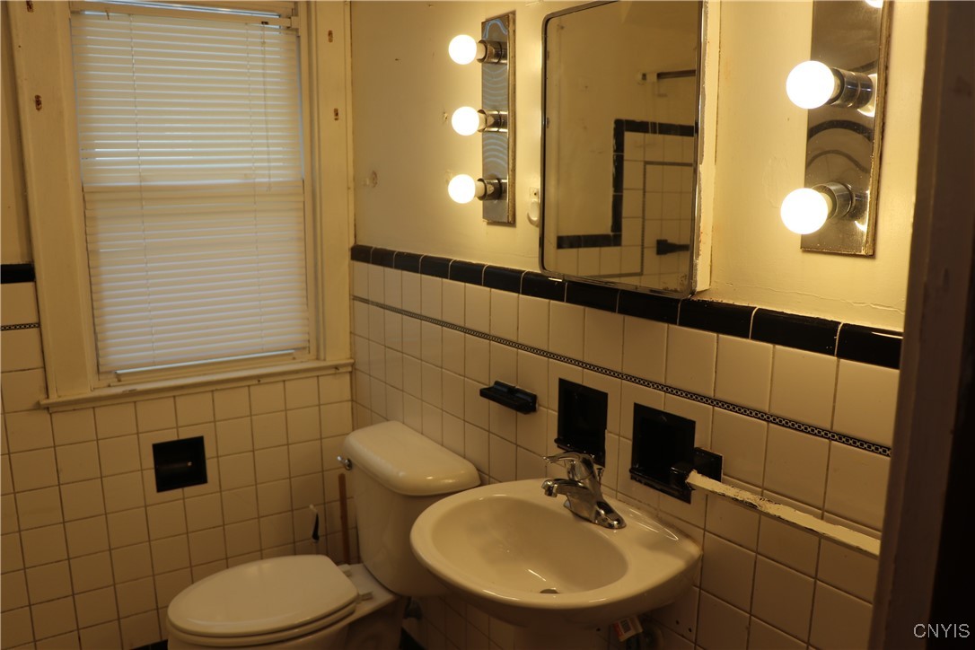 215 Hope Avenue, Syracuse, New York image 35