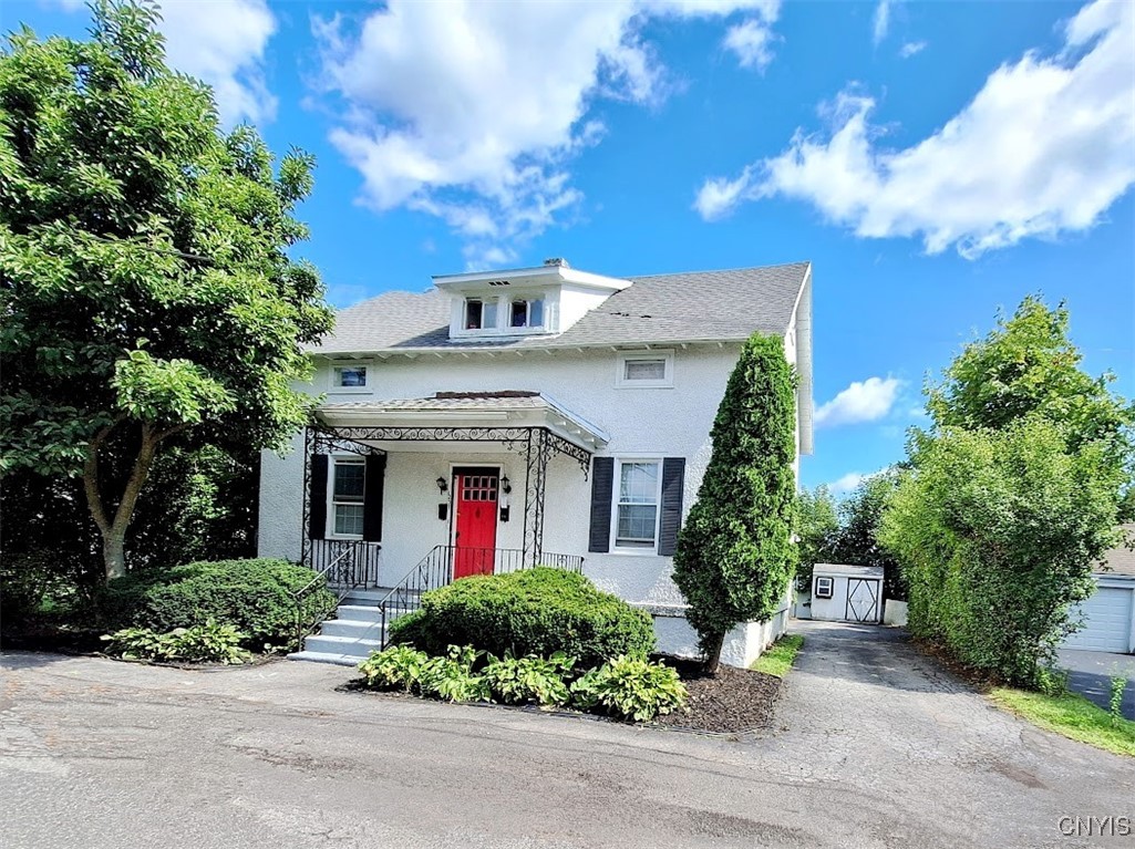 1237 Laura Street