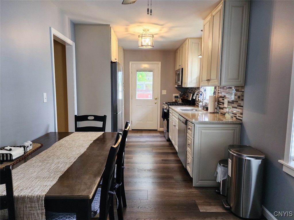 427 Mosley Drive, Syracuse, New York image 8