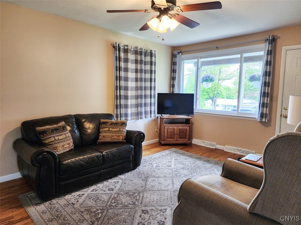 427 Mosley Drive, Syracuse, New York image 6