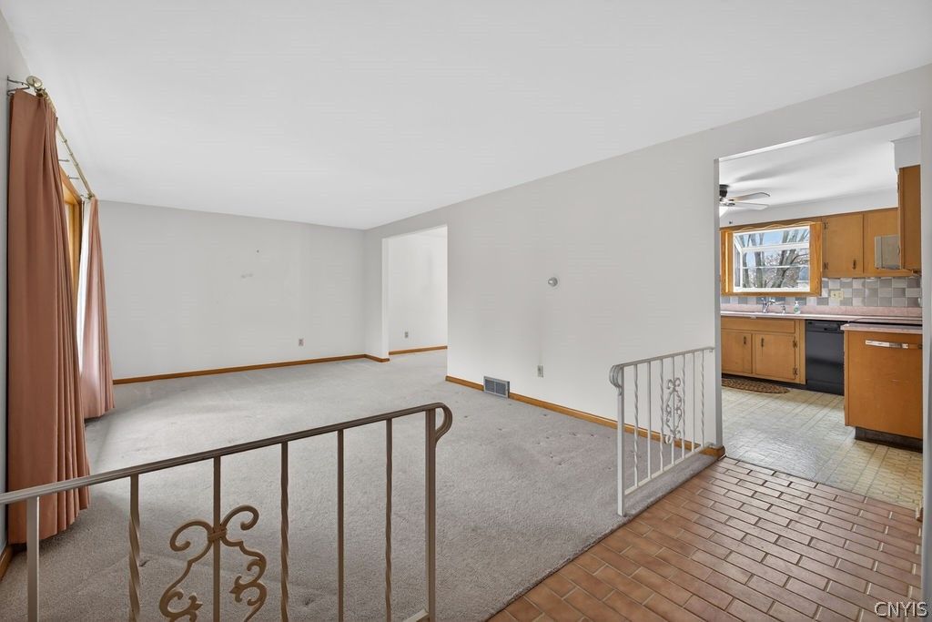 Photo of 6 Lorraine Crescent, Clay, NY 13090 (MLS # S1672937)