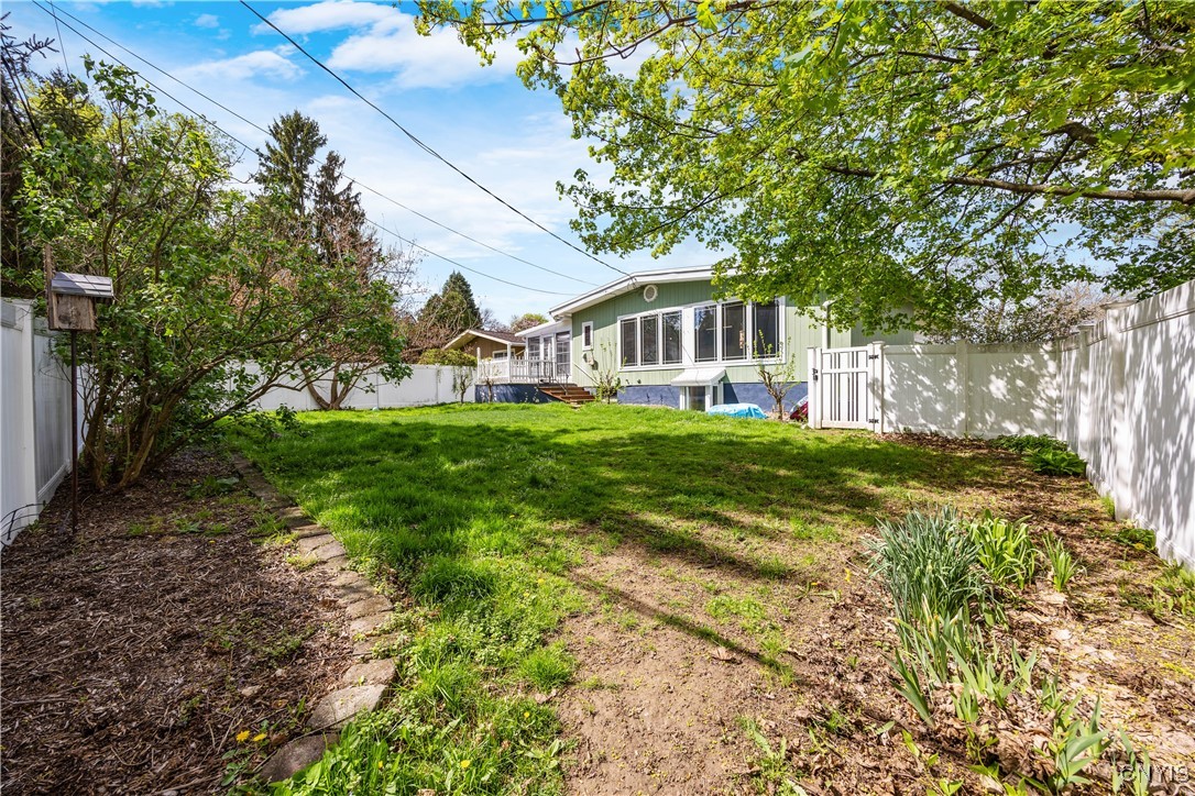 101 Hatherly Road, Syracuse, New York image 30