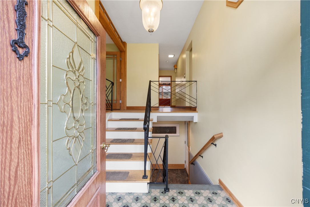 101 Hatherly Road, Syracuse, New York image 4