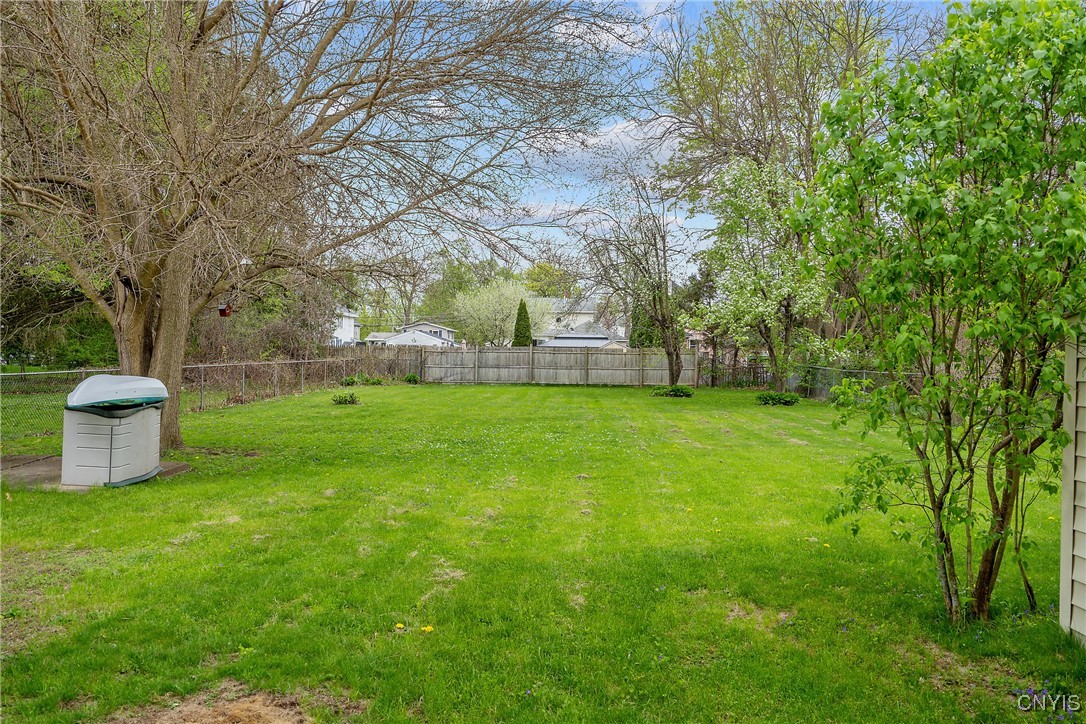 116 Palmer Dr Dr, Clay, New York image 30