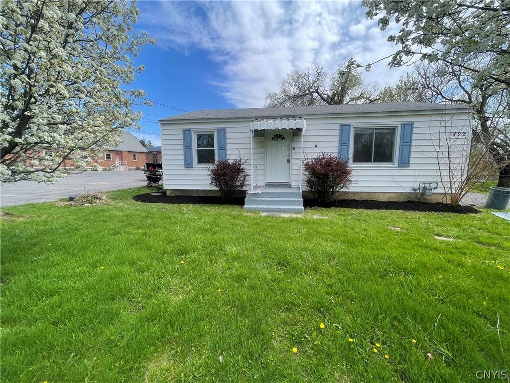 Photo of 429 Beechwood Avenue, Salina, NY 13088 (MLS # S1677096)
