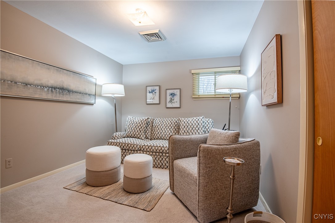 44 Woodberry Road, New Hartford, New York image 32