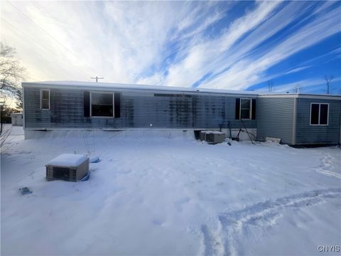 Tiny photo for 114 4th Drive Dr, Brutus, NY 13166 (MLS # S1655297)