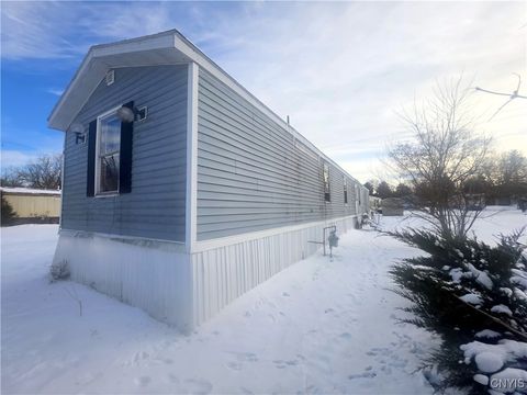 Tiny photo for 114 4th Drive Dr, Brutus, NY 13166 (MLS # S1655297)