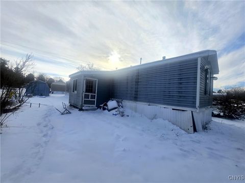 Tiny photo for 114 4th Drive Dr, Brutus, NY 13166 (MLS # S1655297)