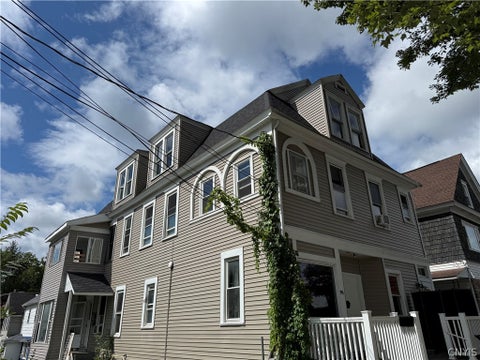 Photo of 109 Cleveland Street #2, Syracuse, NY 13208 (MLS # S1709638)