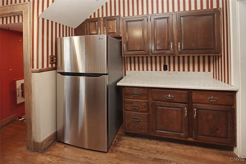 Tiny photo for 304 Cornwall Drive, DeWitt, NY 13214 (MLS # S1648093)