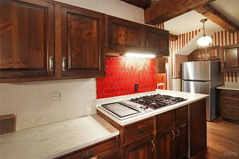 Tiny photo for 304 Cornwall Drive, DeWitt, NY 13214 (MLS # S1648093)