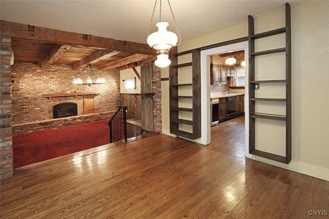 Tiny photo for 304 Cornwall Drive, DeWitt, NY 13214 (MLS # S1648093)