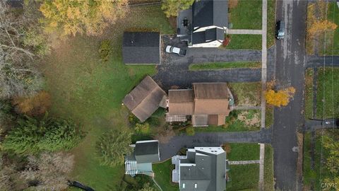 Tiny photo for 304 Cornwall Drive, DeWitt, NY 13214 (MLS # S1648093)