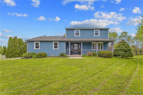 Homes For Sale - 7799 Bainbridge Drive<br/> Clay, NY 13090