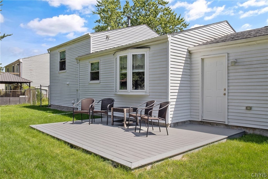 Photo of 8307 Spicebush Trl, Clay, NY 13090 (MLS # S1704855)
