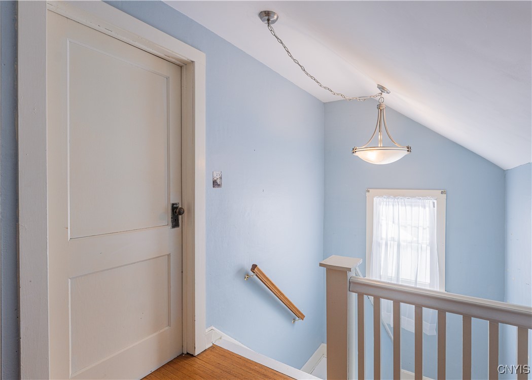 26 Beverly Place, Utica, New York image 44