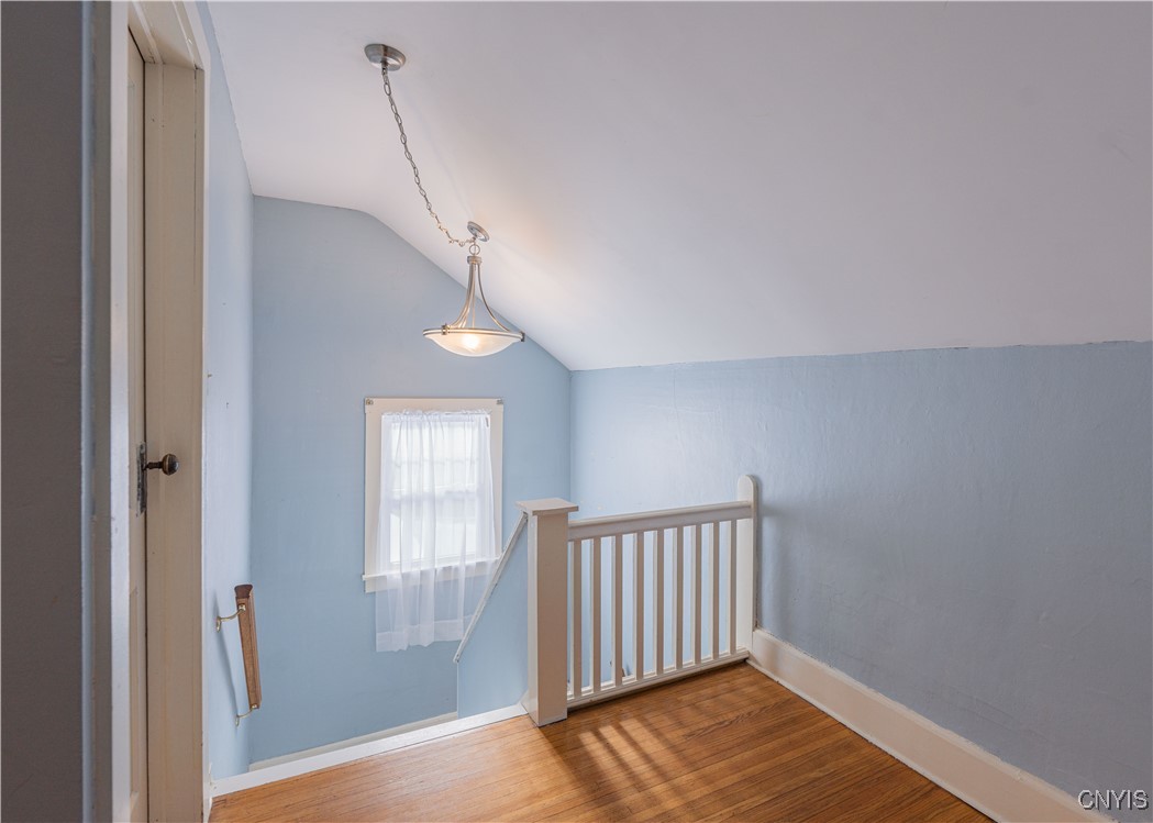 26 Beverly Place, Utica, New York image 43