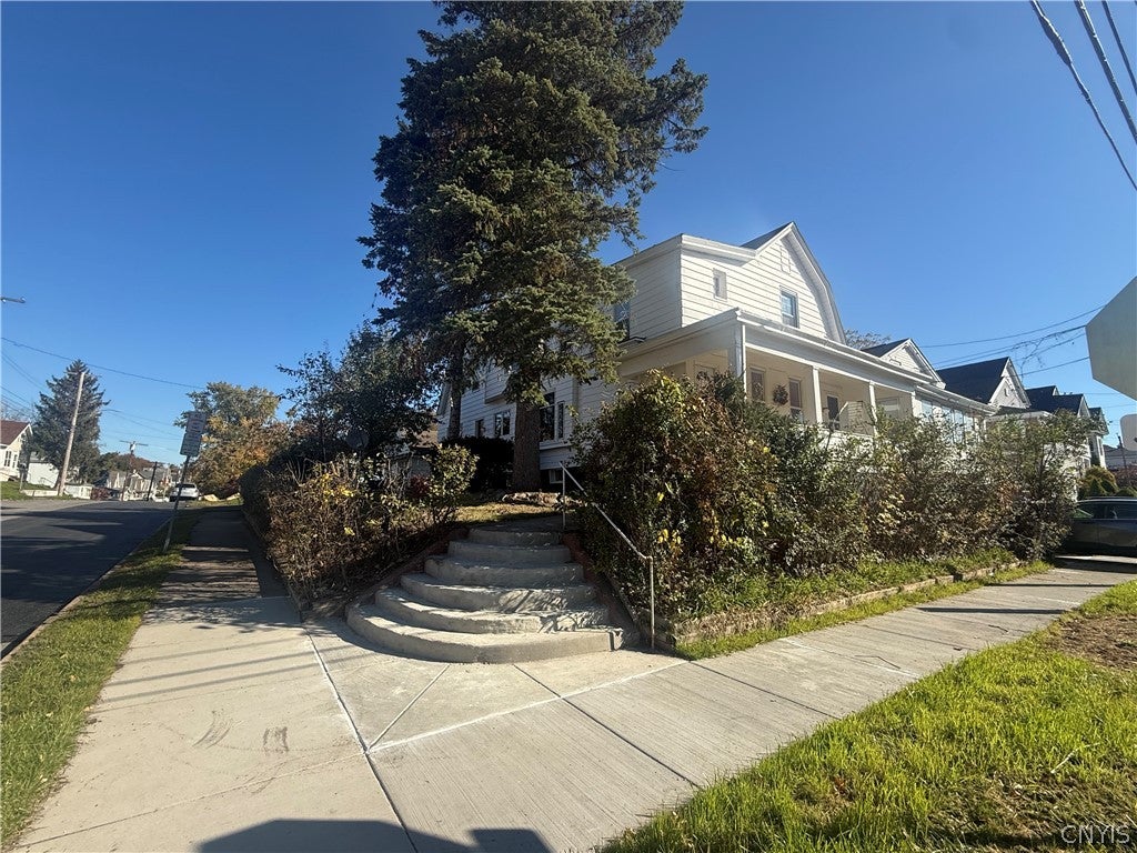 220-222 Griffiths Street