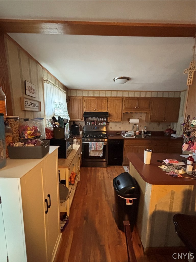 8073 Pickett lane