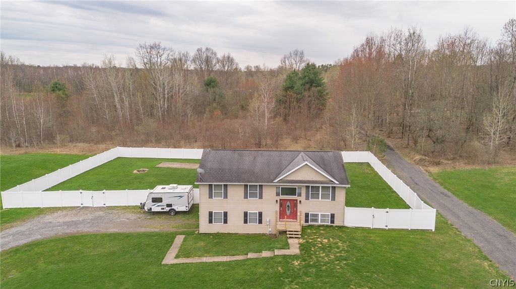 Photo of 41 Milo Drive, West Monroe, NY 13167 (MLS # S1673619)