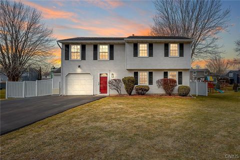 Homes For Sale - 8511 Grandview Drive<br/> Cicero, NY 13039