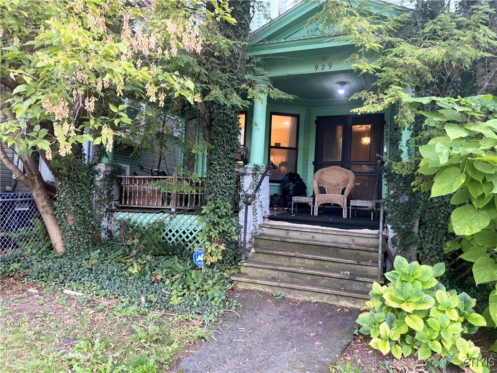 929 W Onondaga Street