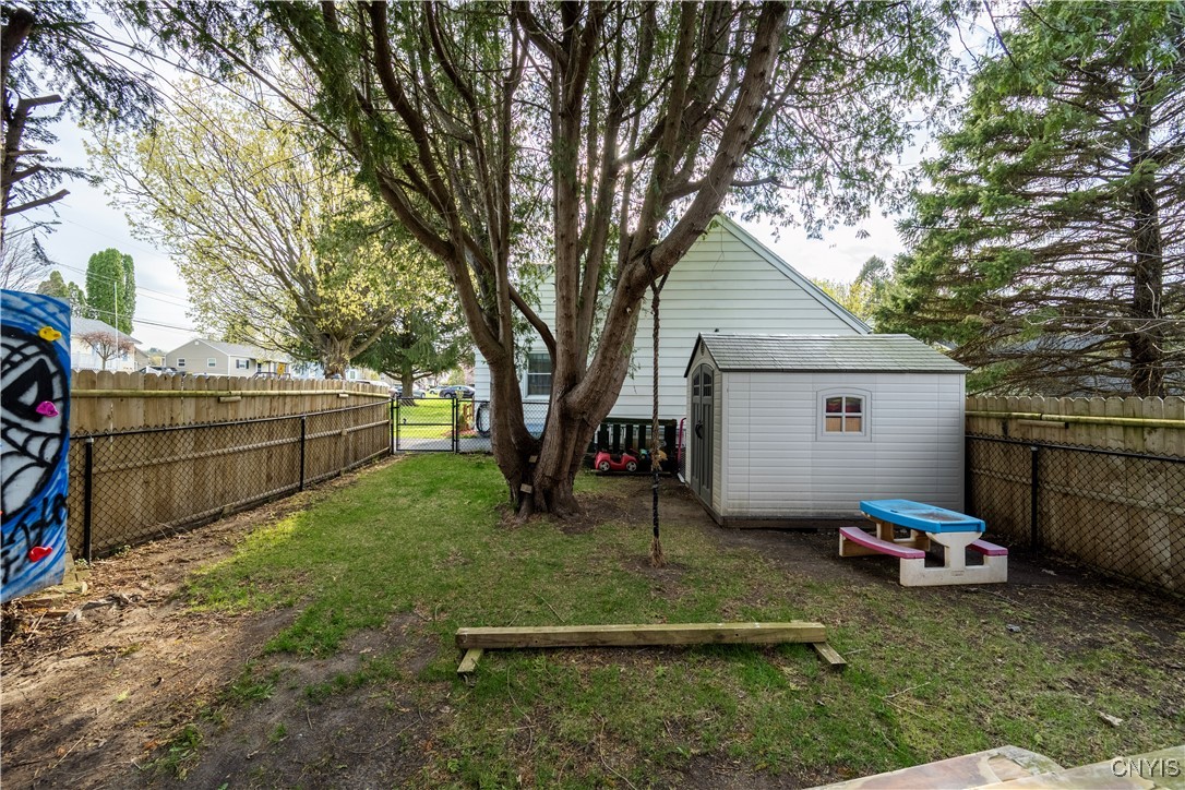 100 Glenview Parkway, Camillus, New York image 20