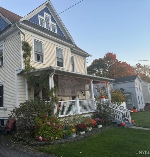 16 Sherman Street, Auburn, NY 13021 - MLS#: S1589052