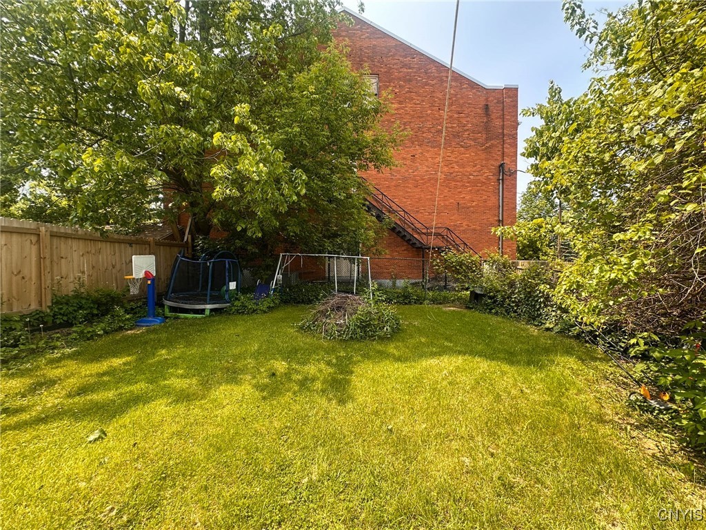 528 Jefferson Avenue, Utica, New York image 31