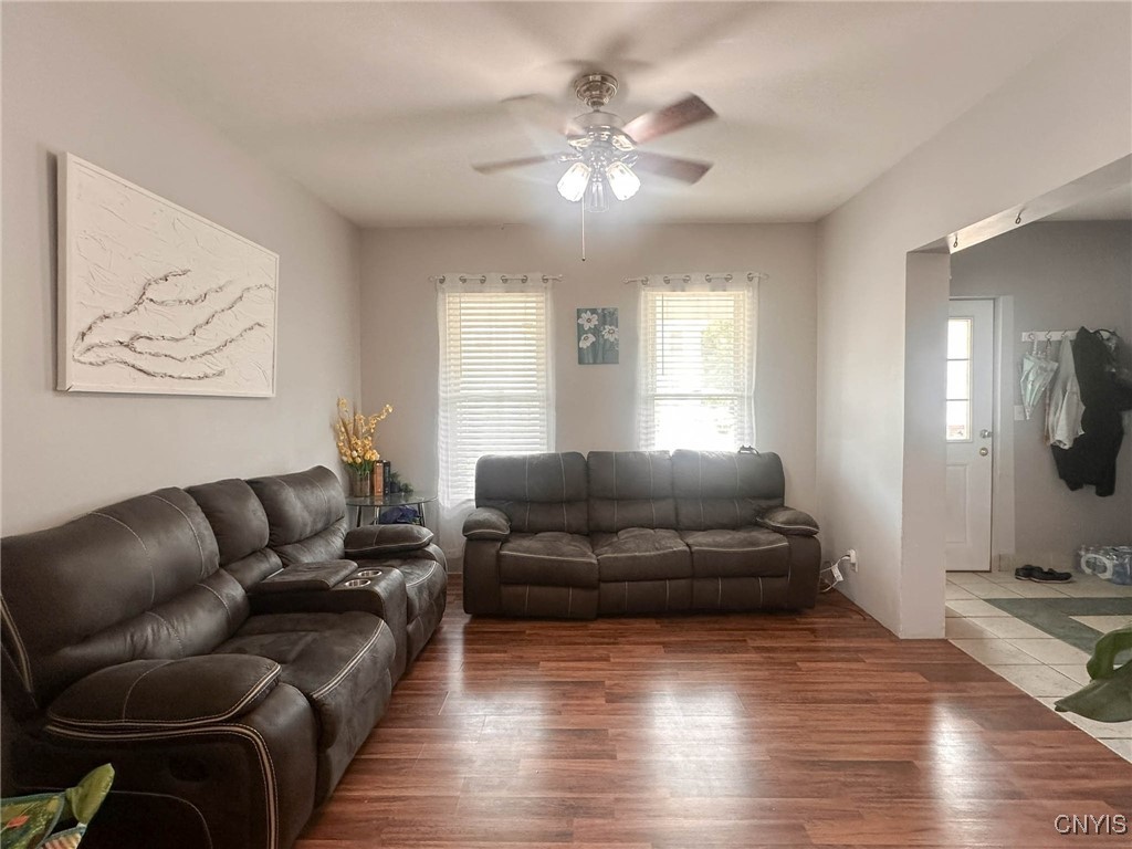 528 Jefferson Avenue, Utica, New York image 11