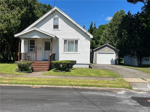 949 Hazelhurst Avenue Utica NY 13502