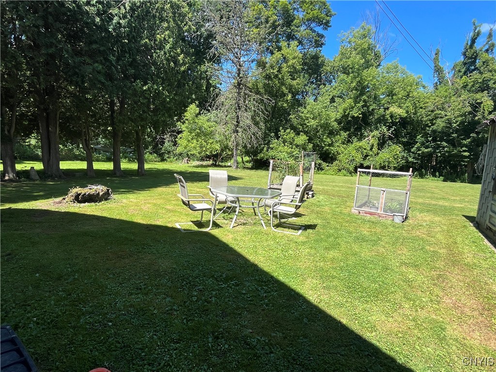 949 Hazelhurst Avenue