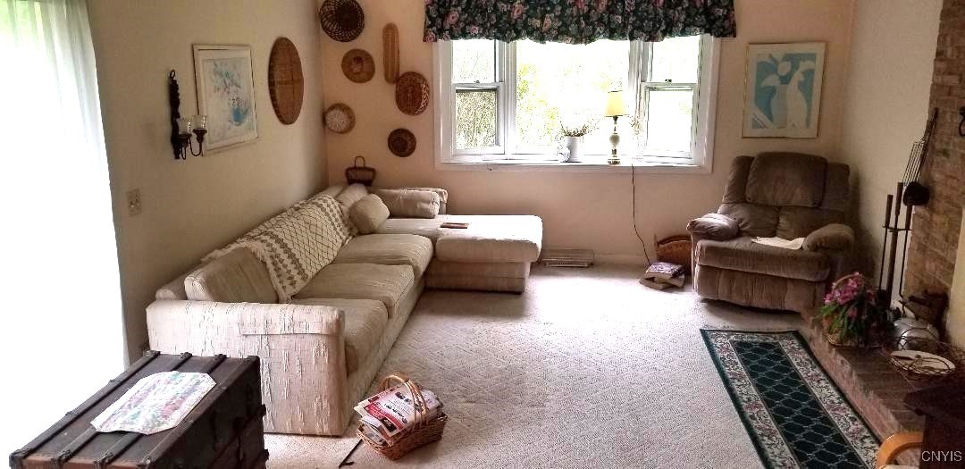 5986 Smith Rd Road, Cicero, New York image 8